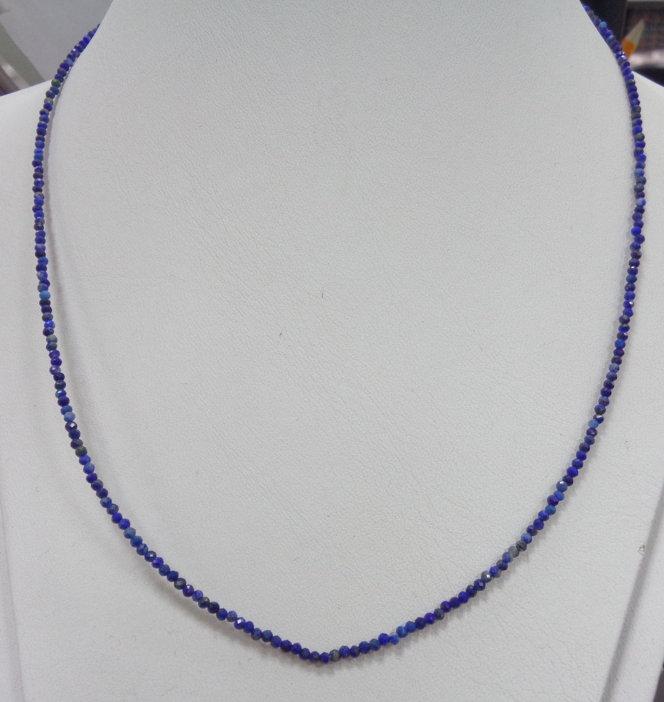 11592-000006 Бусы (Прочее)